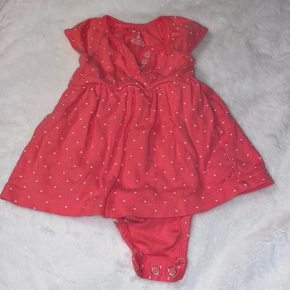 Carter’s pink dress with white hearts size 3 months